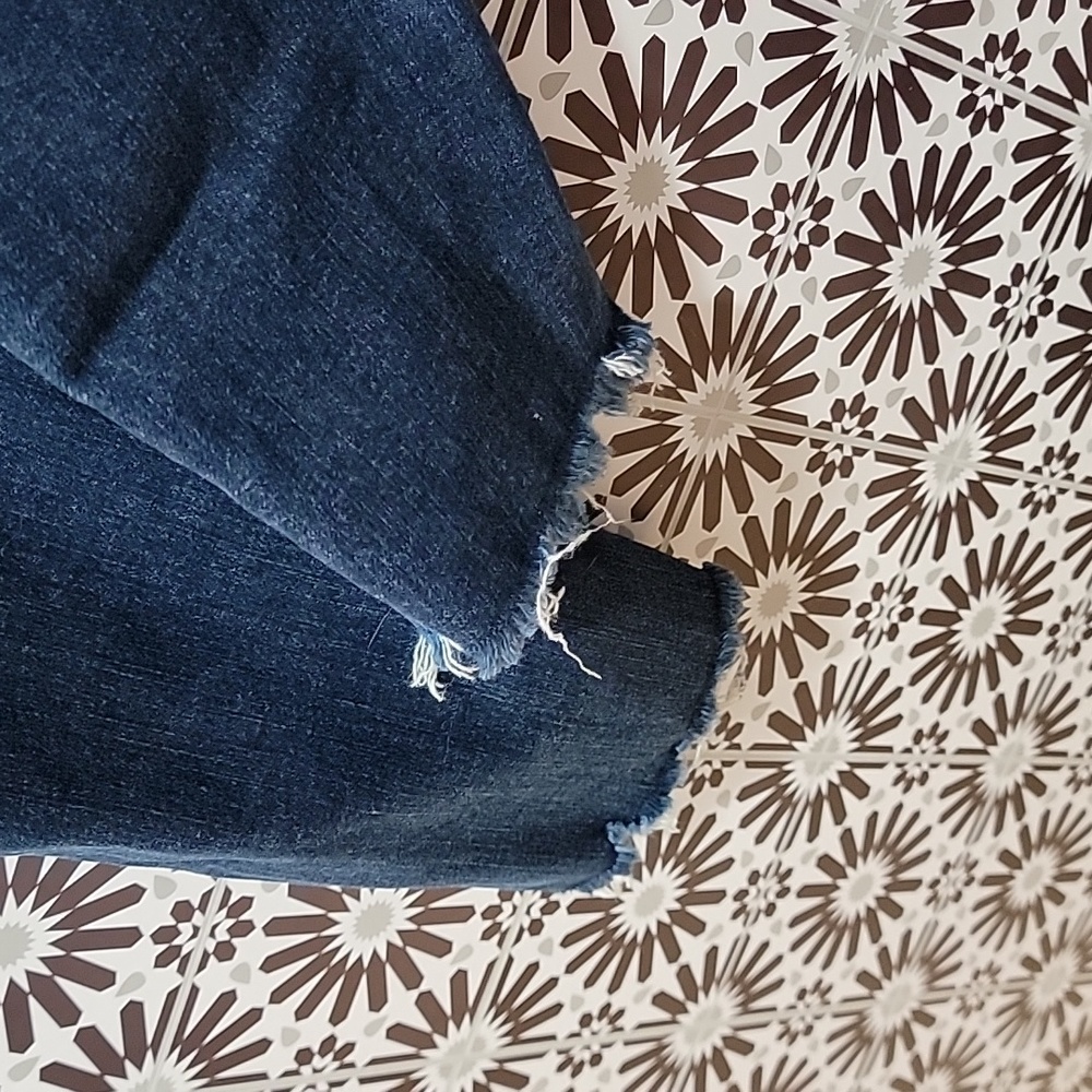 American Eagle High Rish Next Level Stretch Jeans - Picture 3 of 3